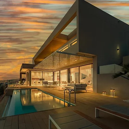 Serenity Heights - Luxury Concierge Services Вилла