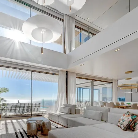 Serenity Heights - Luxury Concierge Services Вилла
