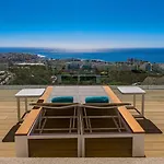 Vila Serenity Heights - Luxury Concierge Services *
