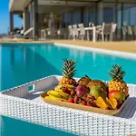 Vila Serenity Heights - Luxury Concierge Services