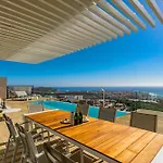 Serenity Heights - Luxury Concierge Services Vila