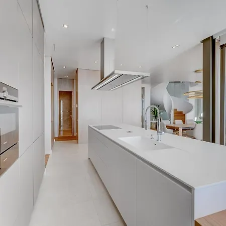 빌라 Serenity Heights - Luxury Concierge Services 아데제