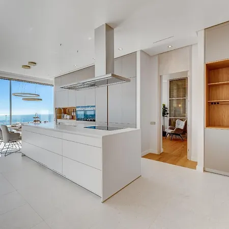 빌라 Serenity Heights - Luxury Concierge Services 아데제