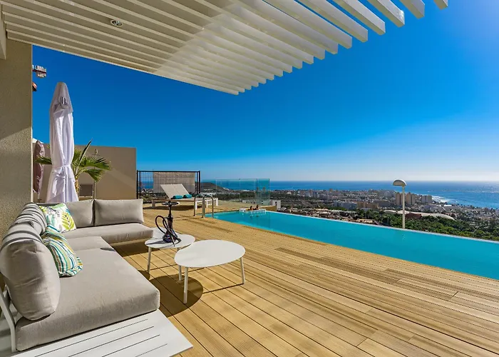 Serenity Heights - Luxury Concierge Services فيلة أذيخي